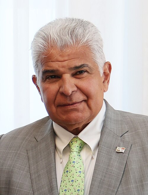 Portrait of José Raúl Mulino
